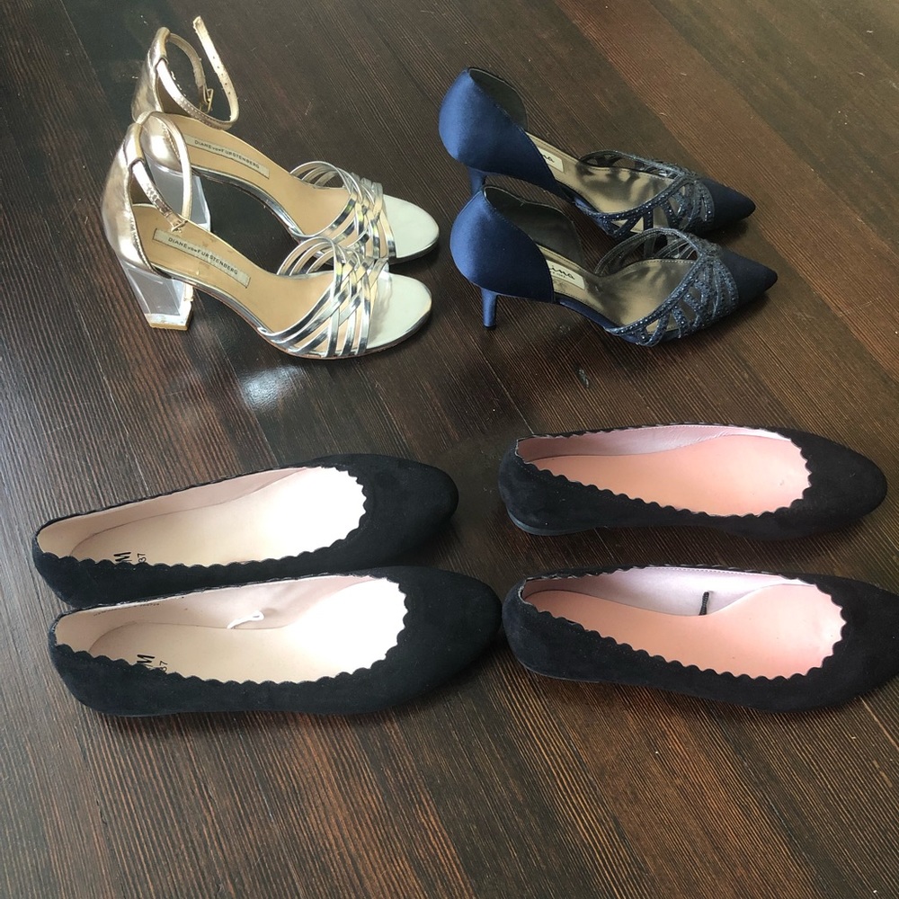 Assorted shoes